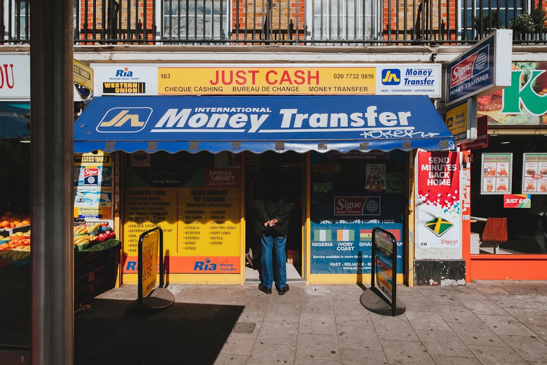 Breaking Transaction Links: Mastering Cryptocurrency Privacy