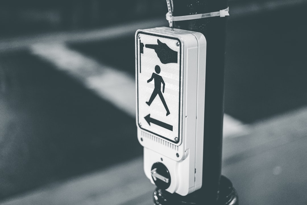 Is Using a Bitcoin Mixer Safe? Privacy Risks & Protection Tips