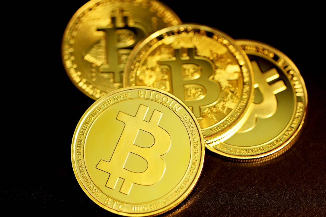 Is Using a Bitcoin Tumbler Legal? The Gray Area of Crypto Privacy